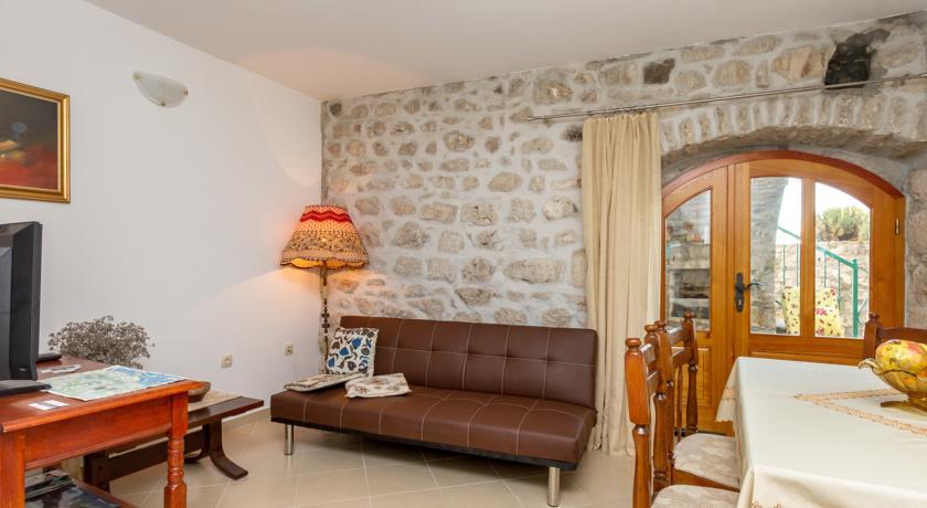 Apartment Old Stone House Lokva Rogoznica Kamer foto