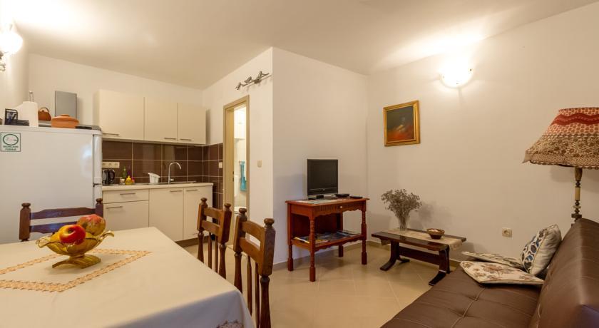 Apartment Old Stone House Lokva Rogoznica Kamer foto