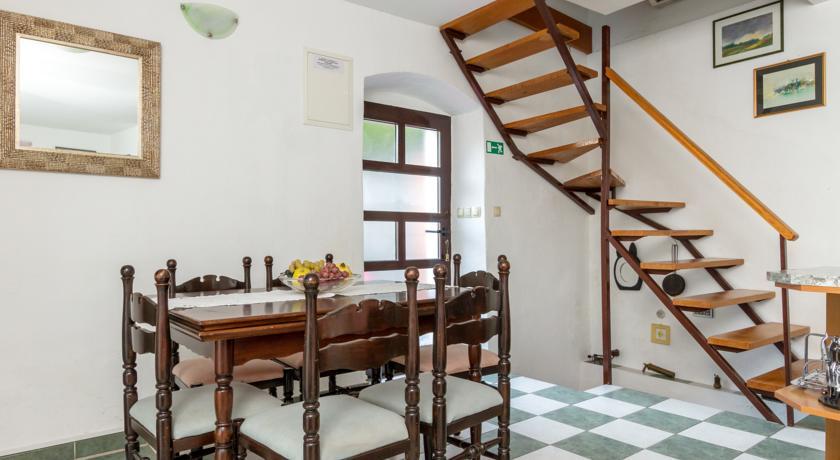 Apartment Old Stone House Lokva Rogoznica Kamer foto
